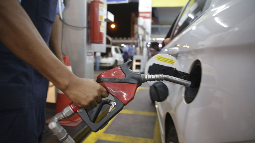Alíquota única do ICMS entra em vigor para “amenizar” aumento dos combustíveis