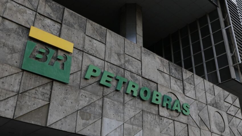 Mais da metade dos brasileiros é contra privatização da Petrobras, diz pesquisa