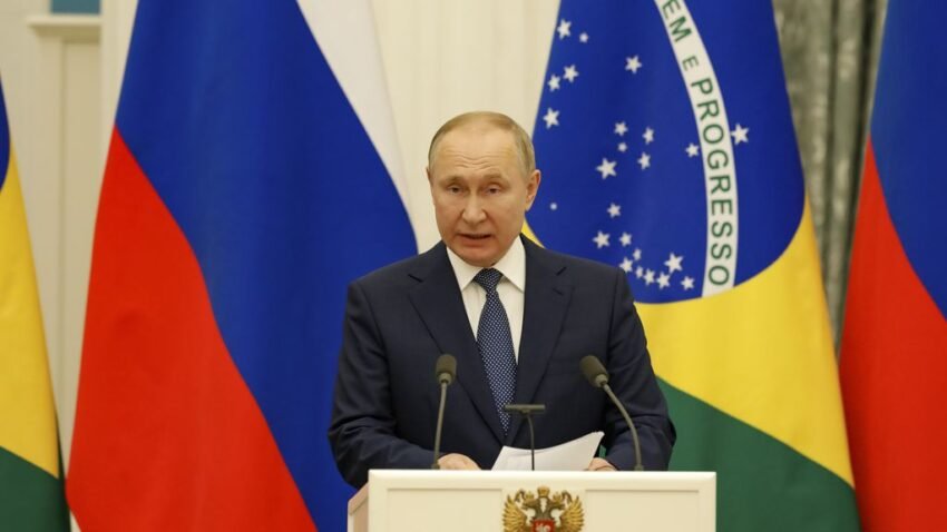 Além de apoiar a permanência da Rússia no G20, Brasil quer manter fluxo de fertilizantes russos