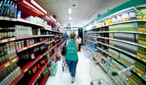 Corte do imposto de importação não diminui preços de alimentos para consumidor