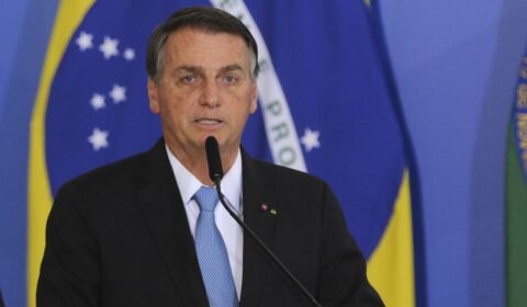 Bolsonaro propõe ICMS zero para combustíveis em mais uma medida eleitoreira