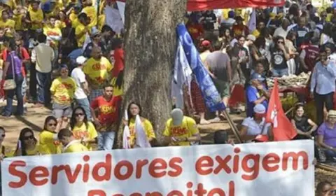 Governo Lula propõe reajuste nos salários dos servidores federais de 7,8%, mais aumento do auxílio-alimentação