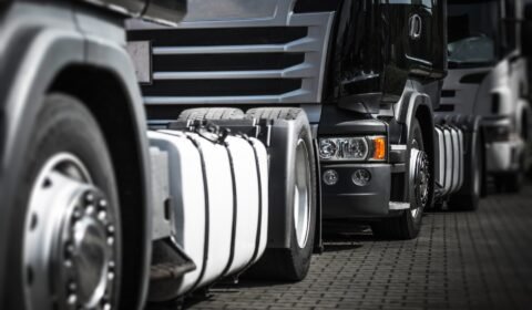 Caminhoneiros ameaçam greve devido à alta do diesel