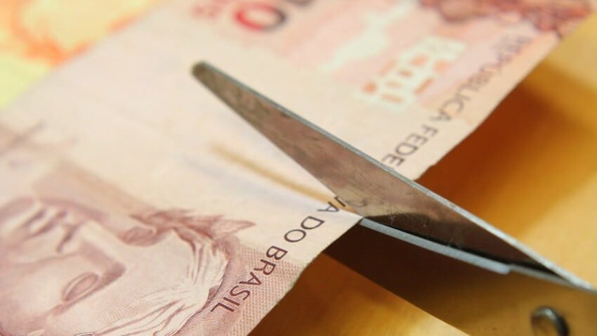 Governo anuncia novo bloqueio de R$ 1,1 bi no Orçamento de 2023 para cumprir teto de gastos