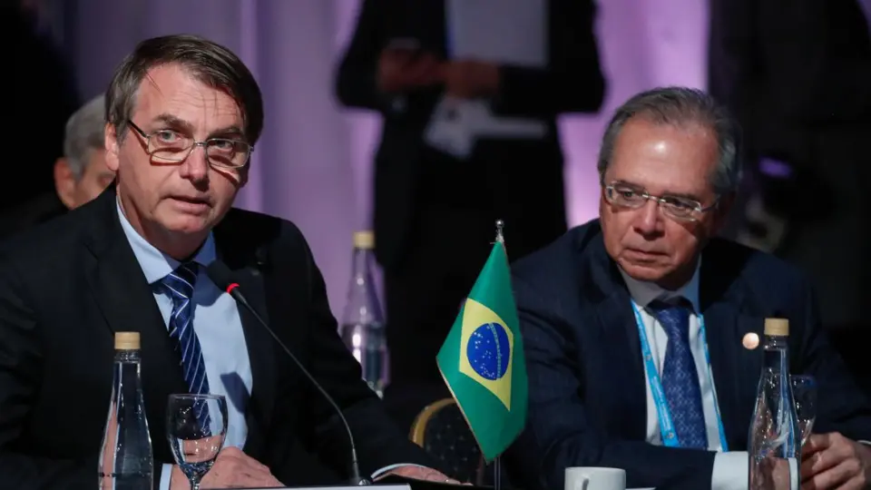Balanço econômico de 2022 resume legado ruim deixado pela dupla Bolsonaro-Guedes ao Brasil