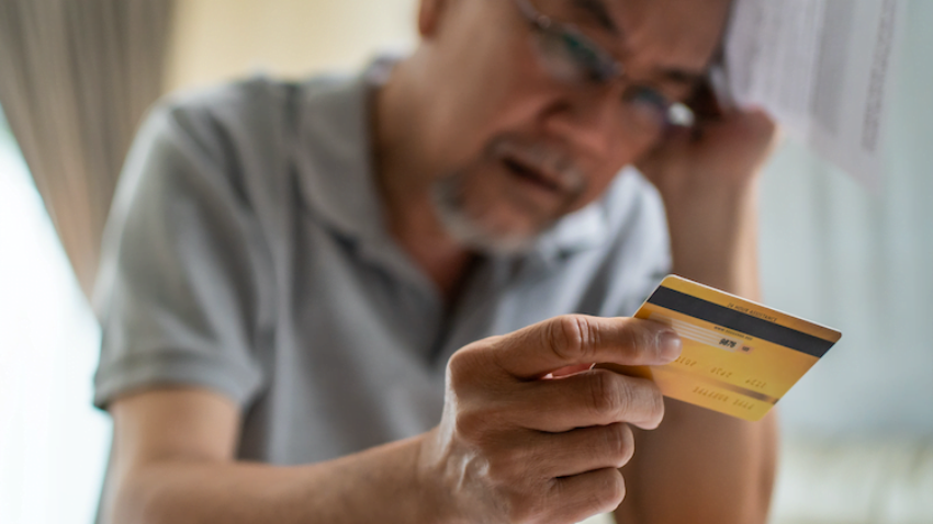 Projeto do Desenrola e que limita rotativo do cartão de crédito passa a tramitar em urgência na Câmara