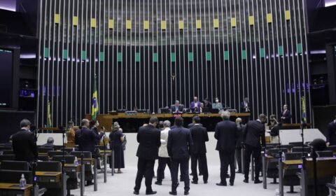 Aprovação de PECs em tempo recorde no governo Bolsonaro fragiliza a Constituição