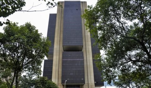 Contas públicas fecham maio com déficit primário de R$ 33 bilhões, segundo dados do Banco Central