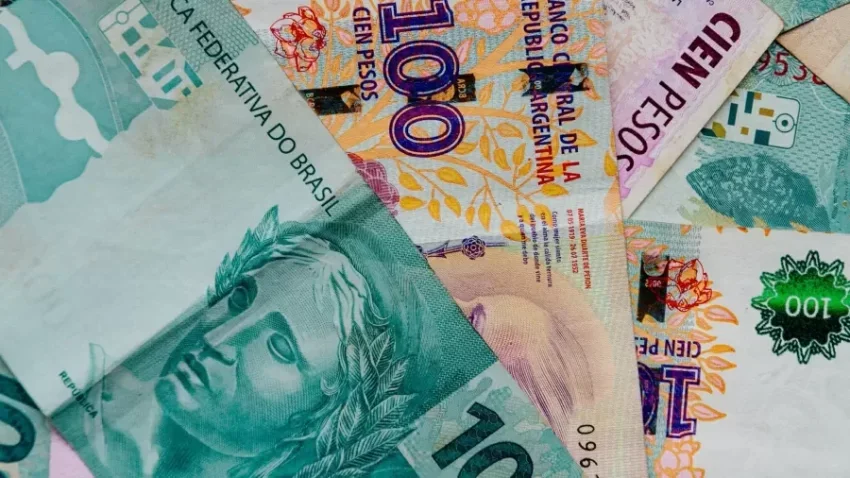 Brasil, Chile e Colômbia são os mais afetados por queda nas commodities, que leva à desvalorização de moedas locais
