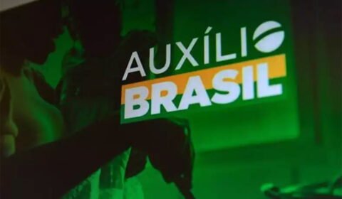 Peça orçamentária traz Auxílio Brasil de R$ 405, valor abaixo do prometido por Bolsonaro durante a campanha eleitoral