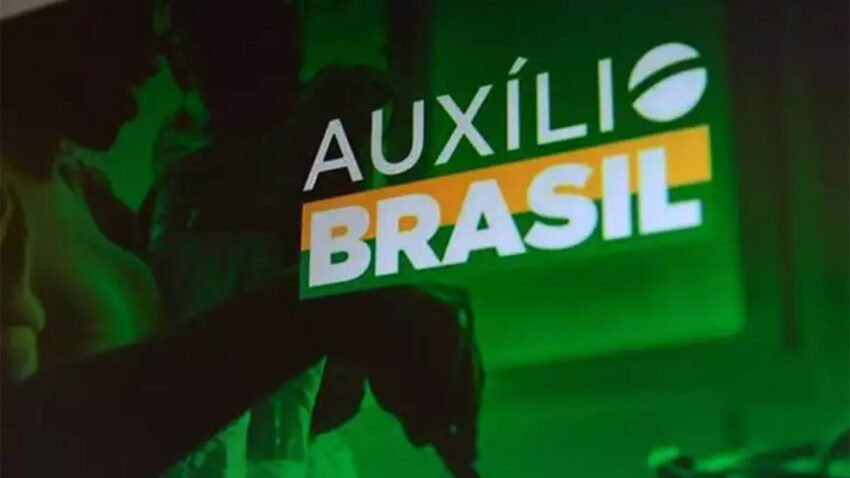 Auxílio Brasil: Lula domina tema nas redes e pesquisas não asseguram retorno eleitoral esperado por Bolsonaro