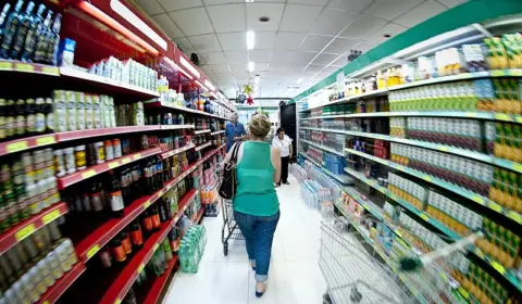 Alimentação em domicílio deve registrar deflação pela primeira vez em seis anos em 2023