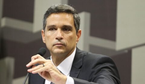 Sem considerar mérito do governo nos avanços da economia, Campos Neto atribui crescimento do PIB a “reformas”
