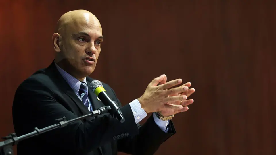 Alexandre de Moraes dá 48 horas para governo Bolsonaro entregar suposta auditoria das urnas