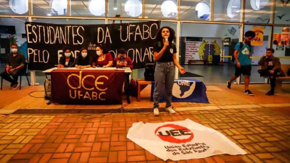 Estudantes vão às ruas na terça (18) contra os cortes na educação e a corrupção no governo Bolsonaro