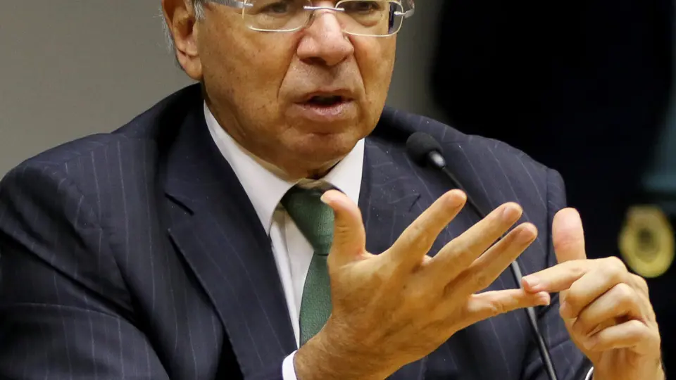 Orçamento de 2022: no apagar das luzes, governo Bolsonaro quer desbloquear mais R$ 547,2 milhões para pagar contas