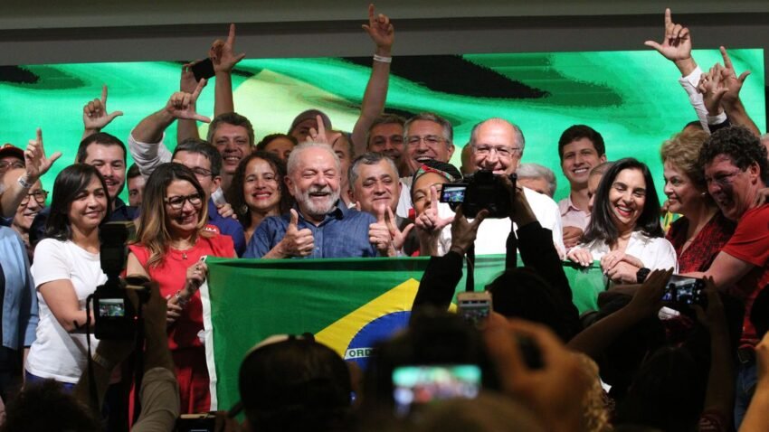 Com orçamento engessado e minguado, Lula terá uma série de desafios econômicos em 1º ano de governo