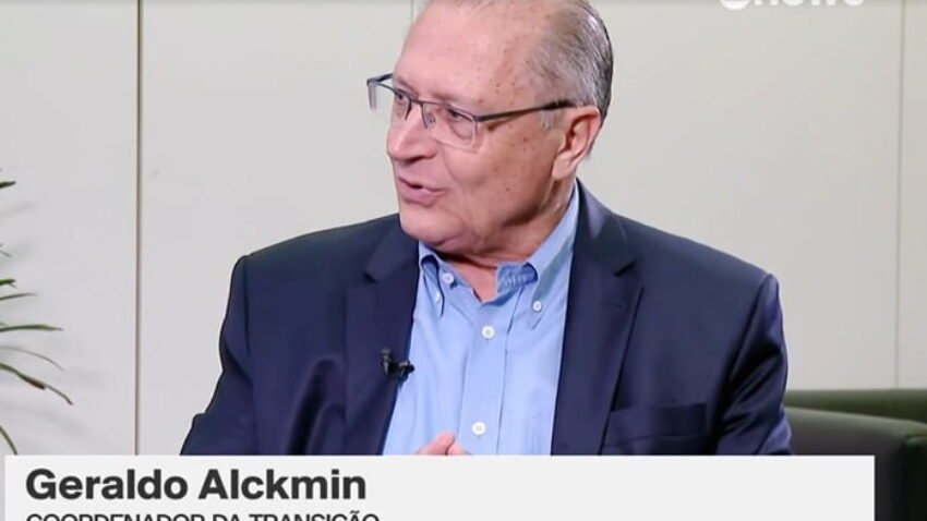 Em entrevista, Alckmin diz que não é preciso temer PEC da Transição: “ela simplesmente exclui o Bolsa Família do teto”