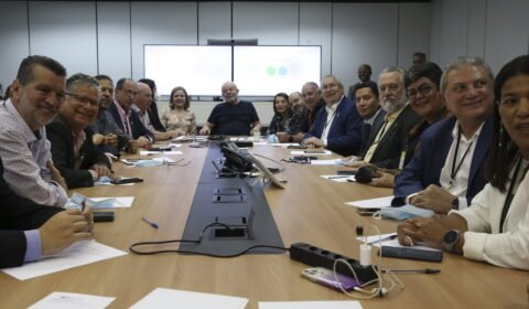 Lula discute com centrais e entidades de trabalhadores formas de financiar sindicatos sem imposto sindical