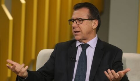 Com saque-aniversário, Guedes queria acabar com FGTS, afirma ministro