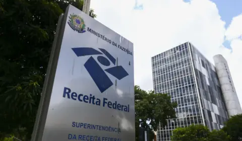Arrecadação federal cai 4,14% e chega a R$ 172,78 bilhões em agosto