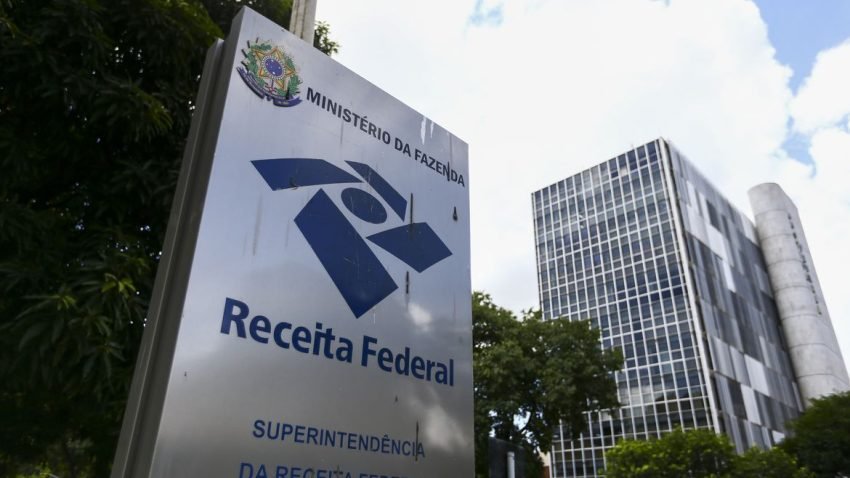 Aumenta o número de remessas internacionais ao Brasil declaradas à Receita Federal