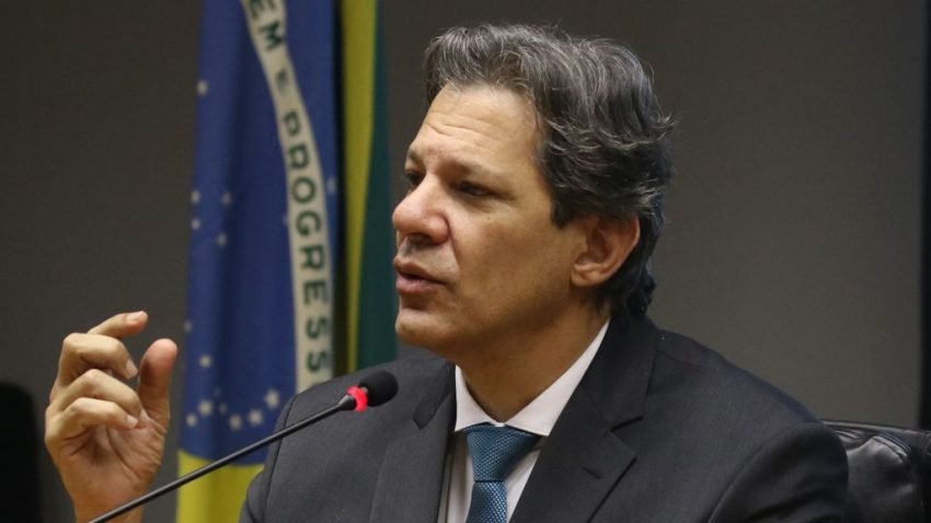 OCDE estima dívida pública do Brasil em 80% do PIB em 2024 e sugere mais reformas