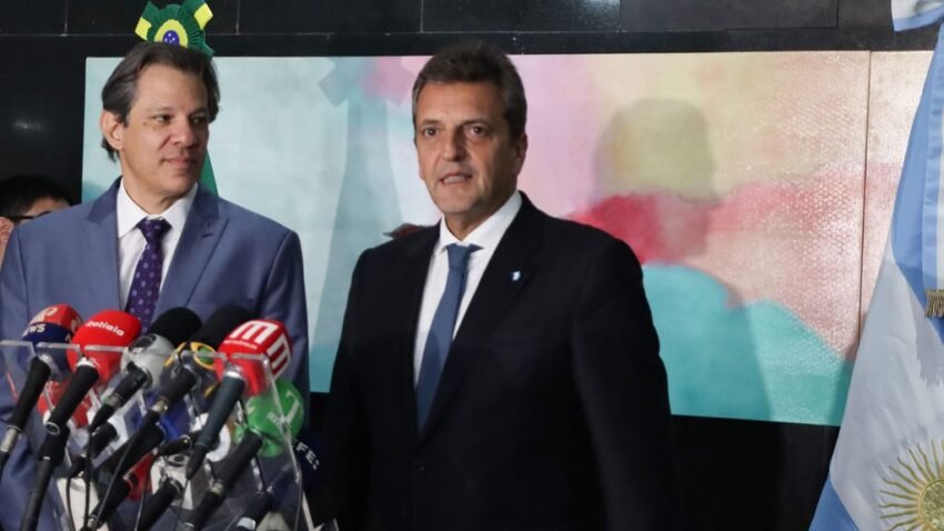 Brasil fecha acordo comercial com a Argentina para financiar US$ 600 mi em exportações para o país vizinho