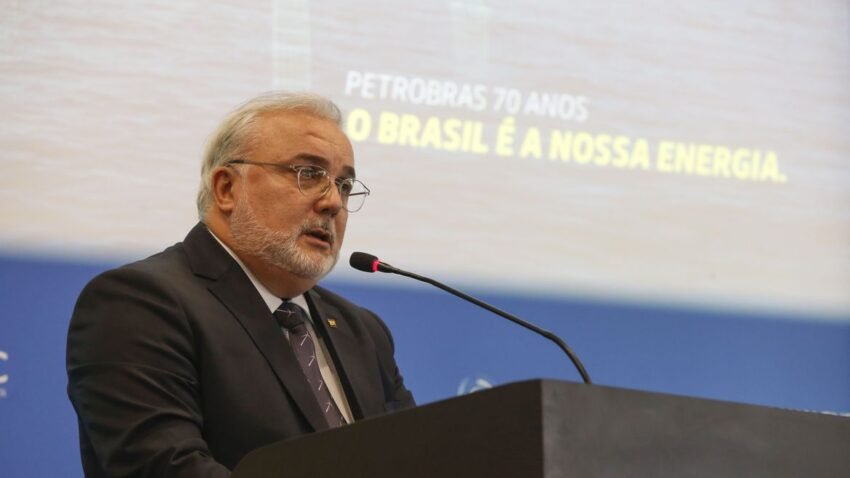 Petrobras anuncia plano de investimentos de US$ 100 bi para exploração e produção de petróleo offshore