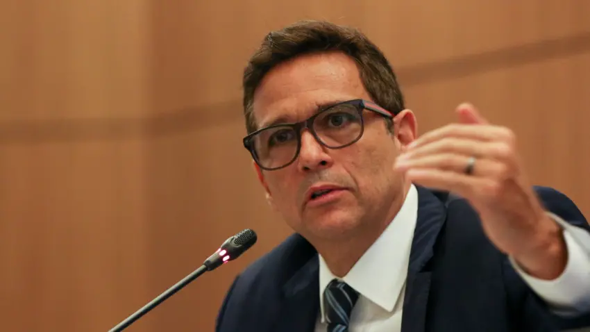 Campos Neto já sabota futura gestão do Banco Central. Jornalista Luís Nassif diz que presidente do BC faz ‘terrorismo’