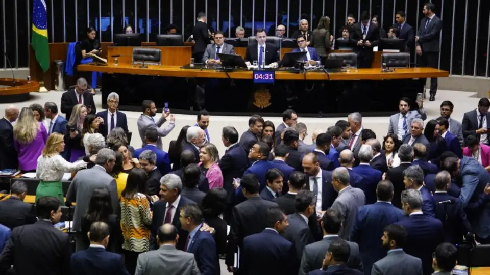 Perse: Câmara aprova programa para setor de eventos com teto de R$ 15 bilhões
