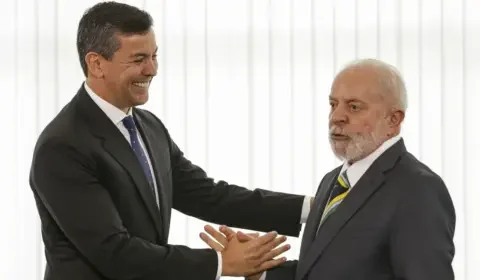 Brasil e Paraguai não chegam a acordo sobre tarifa de Itaipu, mas Lula promete rediscutir o assunto