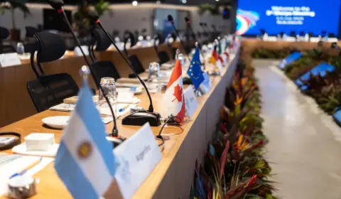 Com Brasil na presidência, G20 começa reunião com foco no combate à fome e à pobreza, e taxação global de super-ricos na mesa